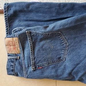 Levi Jeans ( 38 by 32)